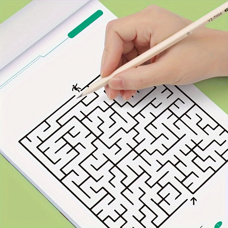 Livre de labyrinthes, entraînement à la concentration.